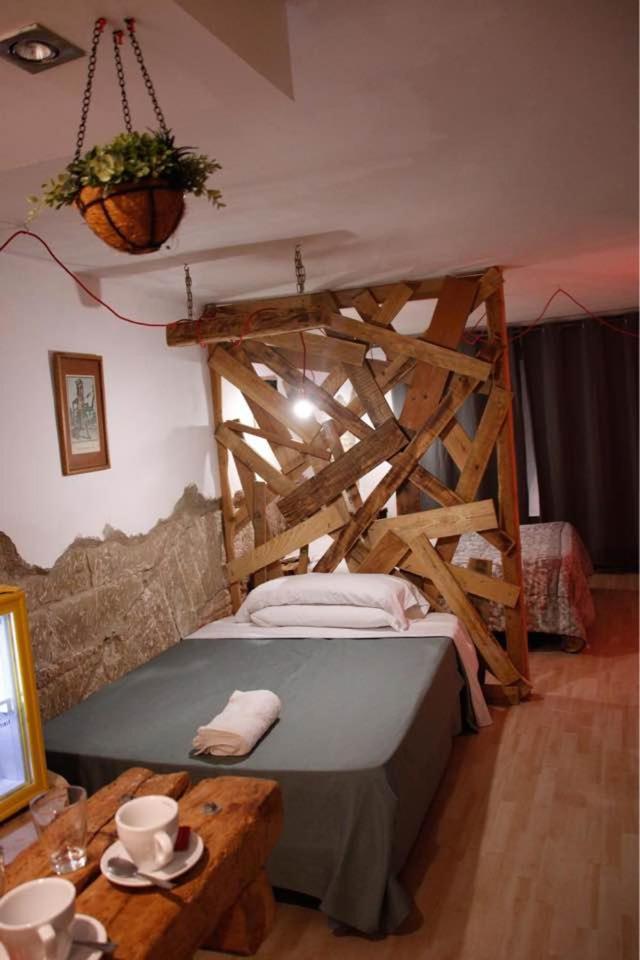 Casa Paeria Bed & Breakfast Лерида Екстериор снимка